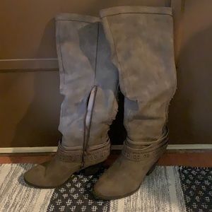 Brown talk boots with small heel